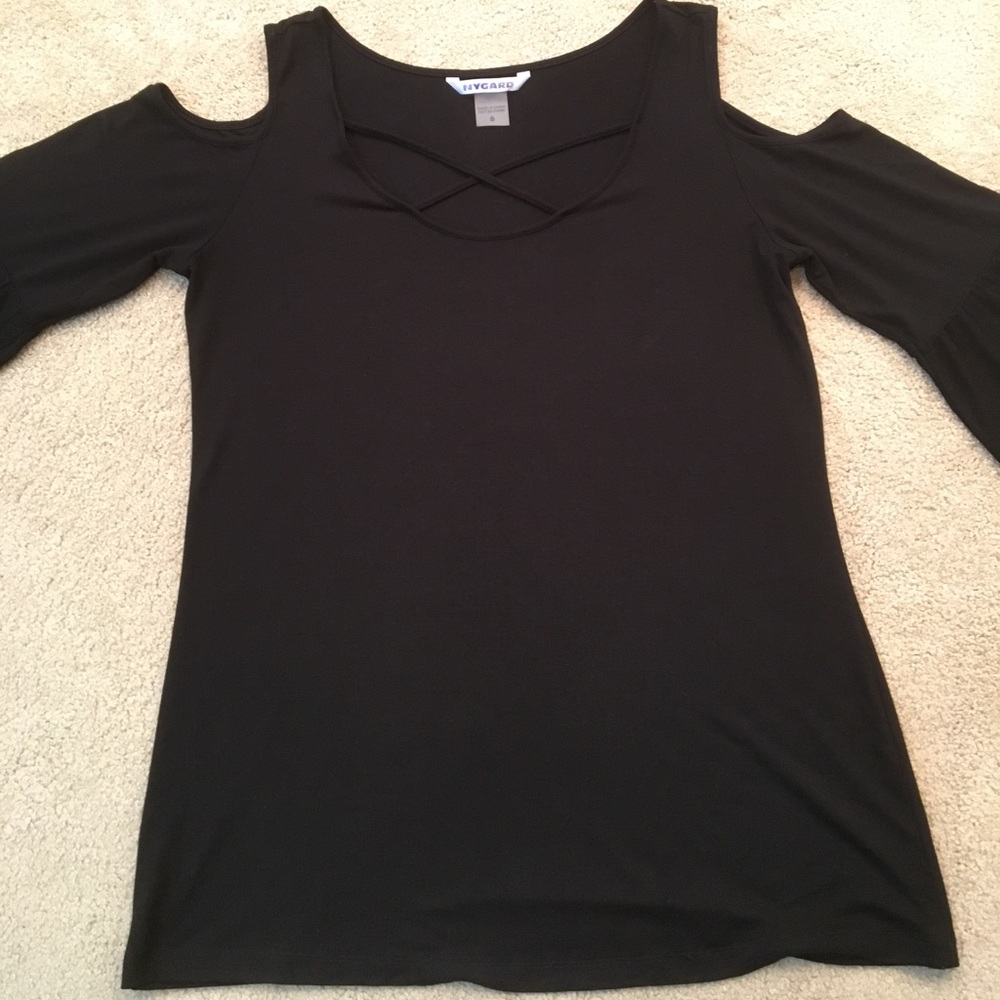 Nygard cold shoulder, bell sleeve top knit top.